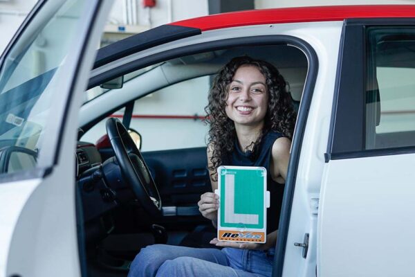 Entrega Vehículo Sorteo por el 10 Aniversario de Gestican (6)