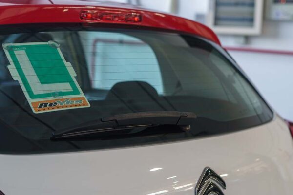 Entrega Vehículo Sorteo por el 10 Aniversario de Gestican (7)